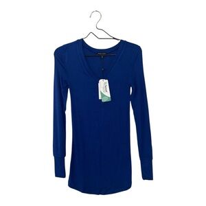 Universal Standard Blue Long Sleeve Thermal Top Women’s Size 4XS 0/00 T Shirt
